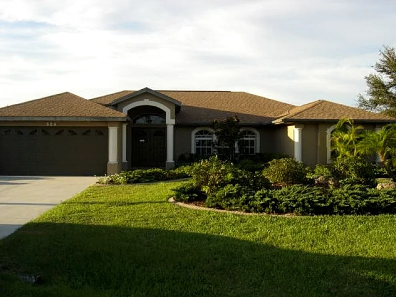 Golfer and Sun Lover’s Punta Gorda Vacation Retreat, 3 beds, 2 baths with Pool
