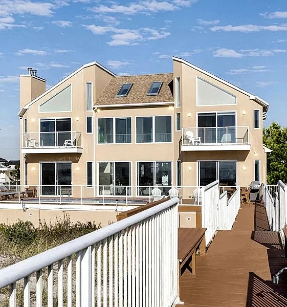 Luxury Oceanfront House! Pool+Jacuzzi facing the Ocean.Call Rose Grant 201-888-1170
