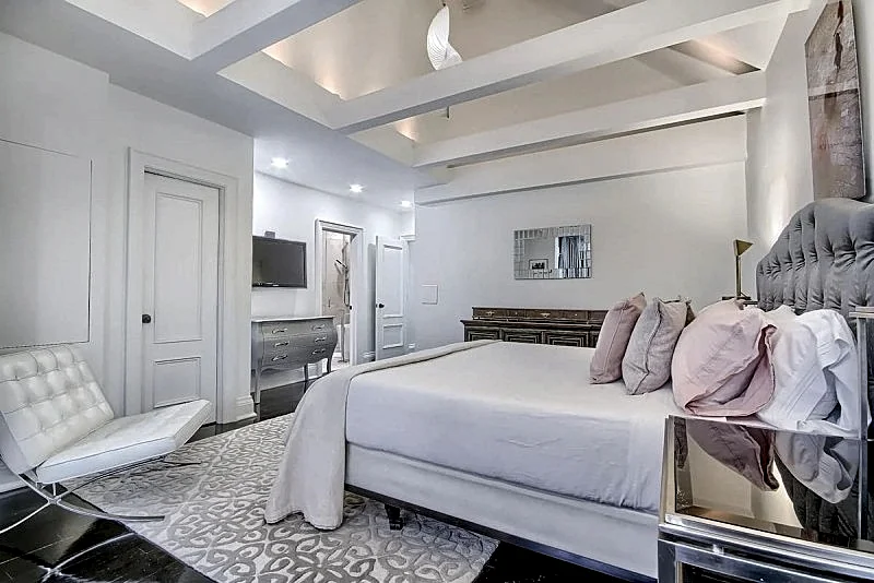* Up-Scale LuXe ROSEdale April- May 35% 0FF !