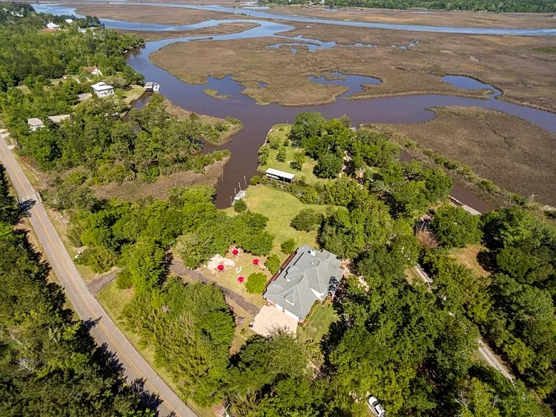 Christmas Ready! 3 Acre Estate w/ Heated Pool, Hot Tub, Dock, Pet OK & NO FEES