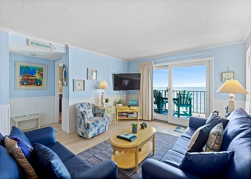 Nicely Remodeled oceanfront condo + FREE DAILY ACTIVITIES!!!