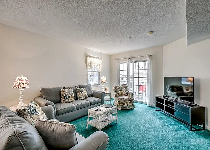 Spacious Condo overlooking the inlet + FREE DAILY ACTIVITIES!