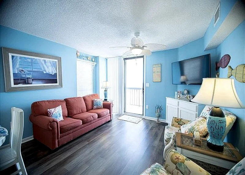 Beautifully decorated oceanfront condo + FREE DAILY ACTIVITIES!