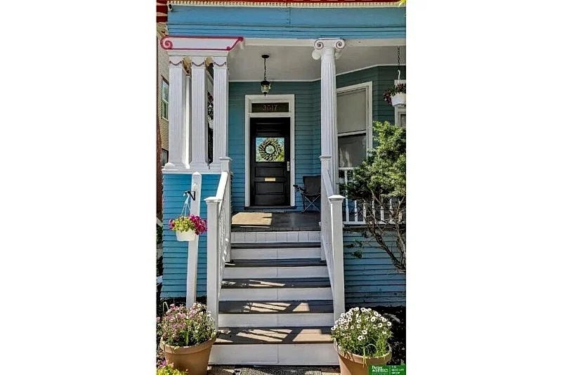 Centrally located in Omaha! Great for families/groups. Featured in Magazine! in Omaha, Nebraska, United States — photo 4
