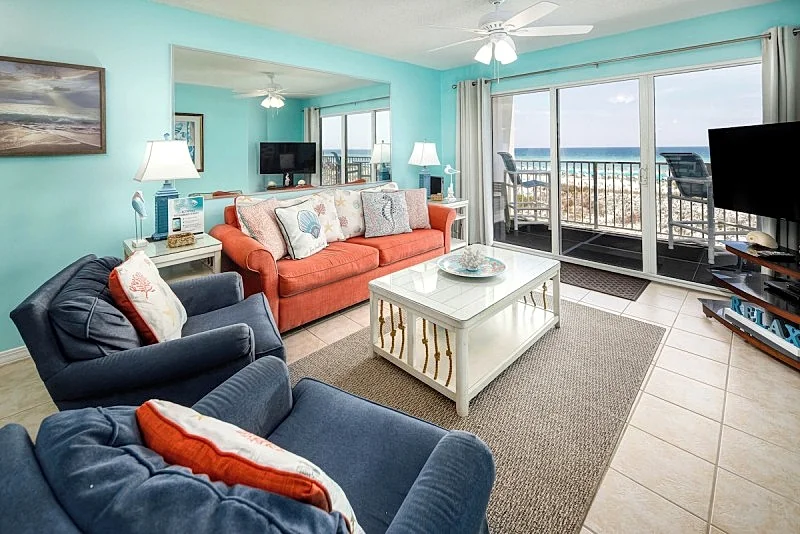 Gulf Dunes 208: Beautiful 2 bedroom condo, free beach chairs, tennis court
