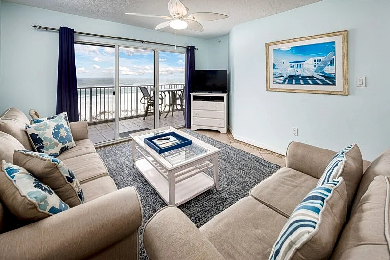 Gulf Dunes 402: Garage Parking, Free Golf, Free Beach Service Included!