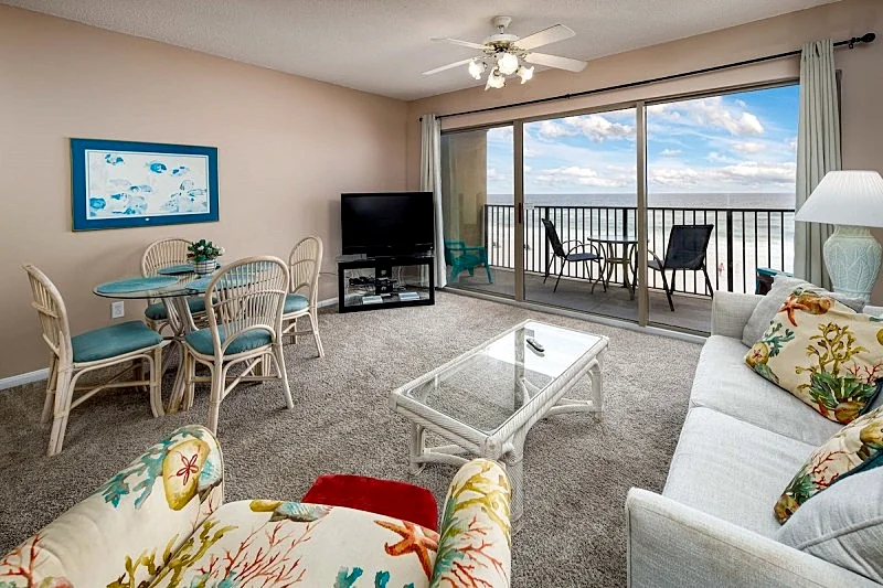 E.T.W 3004 - Wake Up To Amazing Beach Views. Free Beach Service Daily!