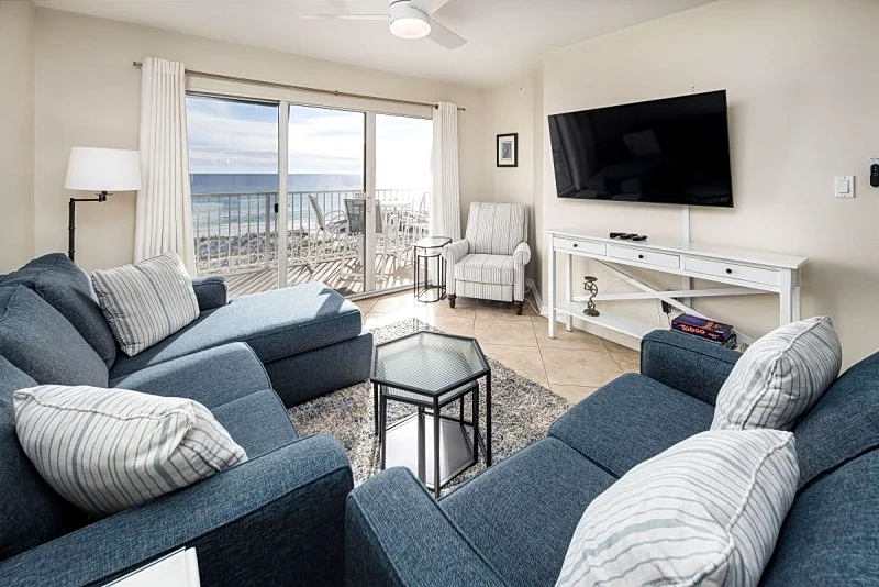 Gulf Dunes 312: Relaxing beach getaway, WIFI, pool, tennis, BBQ, FREE BCH SV