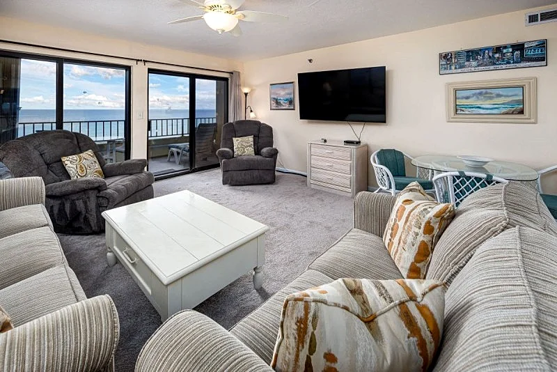 Surf Dweller 603: Very Large, Beach Front, 6th Floor, Free Beach Chairs!