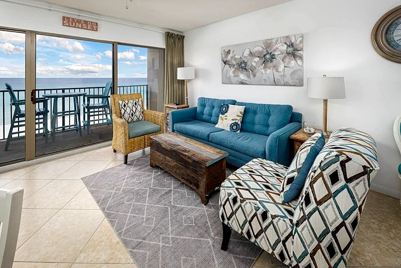 ETW 4004: beach front, sleeps 6, amazing views, FREE BEACH SERVICE, KEYLESS