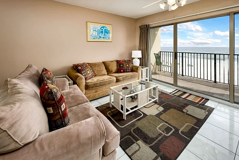E.T.W 3003: Magnificent Views from this 3rd Floor Beach Front Condo!
