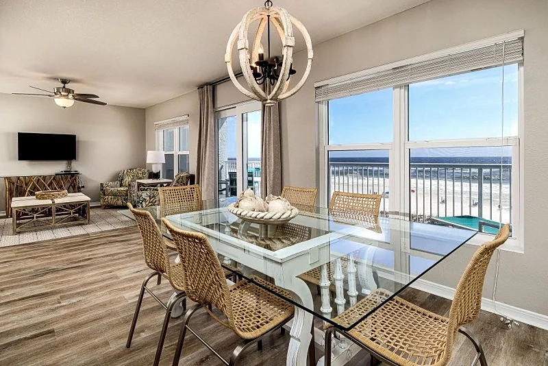Islander 4007: Vacation Now In This Comfy Beach Front Dwelling!