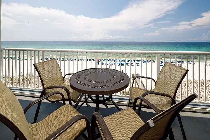 Islander 7008:Your next TOP FLOOR condo is RIGHT HERE! Free Beach Service!