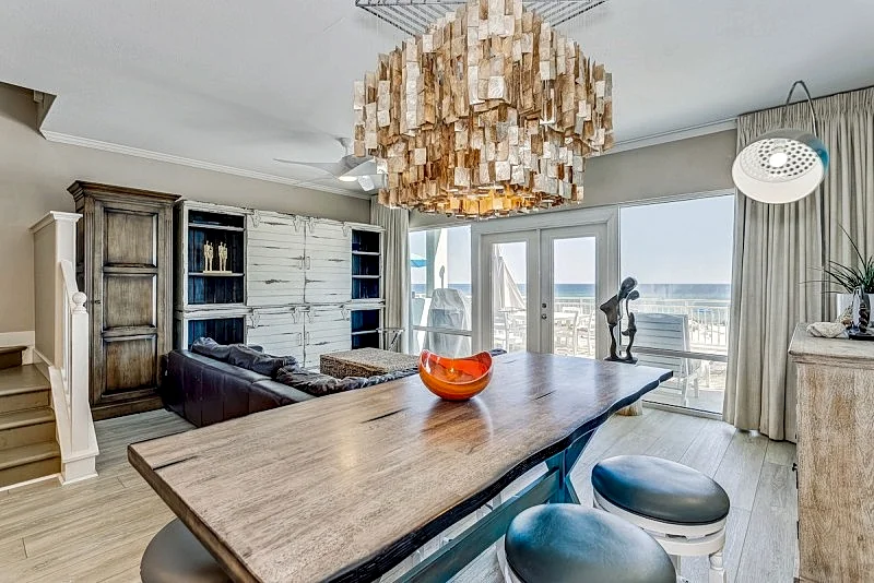BOGO FEBRUARY LUX.4Bdr.3B Gulf Front, 3 Balconies, 2 car Garage