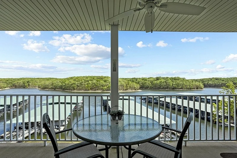PVB 1A-132 Two Bedroom Lakefront Condo with View of the State Park!
