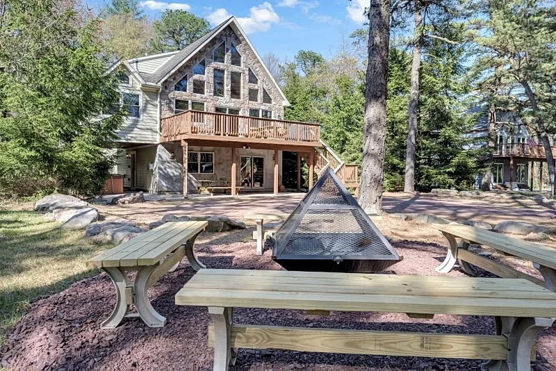 "Big Horn" Near JFBB Skiing, Stunning Mountain Home, Fire Pit, Hot Tub, Pool Table, Gas Grill