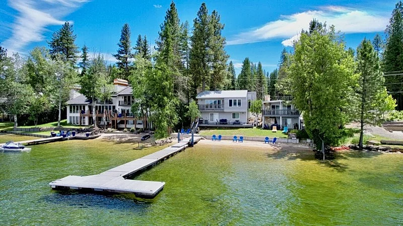 Almost Heaven-Lakefront-Shared dock w/Annie's Place-Rent both for a 6-room getaway for large groups!