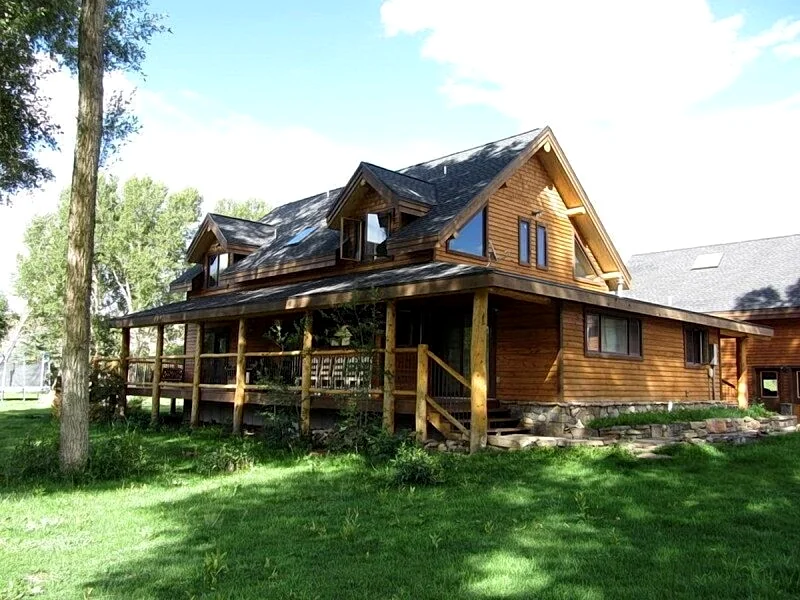 Lg. Gathering place-Privacy 7 bdr, 4.5 bth-Ride your 4 wheeler-BLM from our home