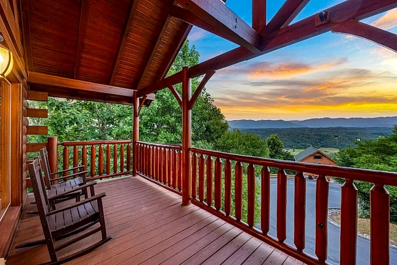 Legacy View Cabin w/ Game, Hot Tub, Jacuzzi, Resort Pool
