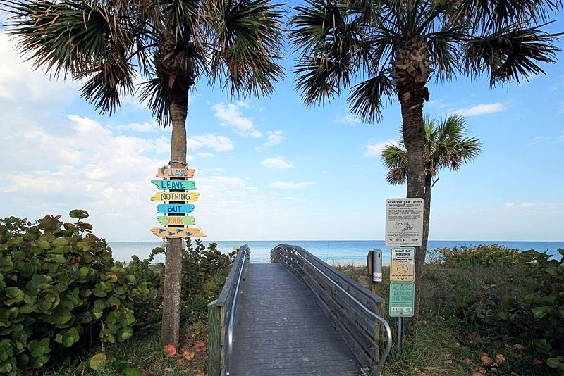 Discover The Avalon Royal Paradise - Your Retreat Near Clearwater Beach!