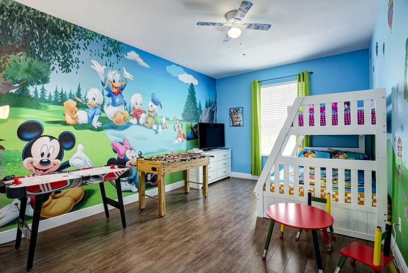 Mickey Mouse Farmhouse-Fully Upgraded Condo in Windsor Hills. 2 Miles to Disney!