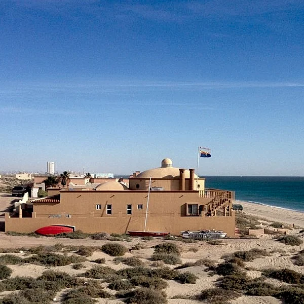 Beachfront Property! Nicest Beach In Penasco 6 Br, 4 Bath, 20ft Dome Ceilings