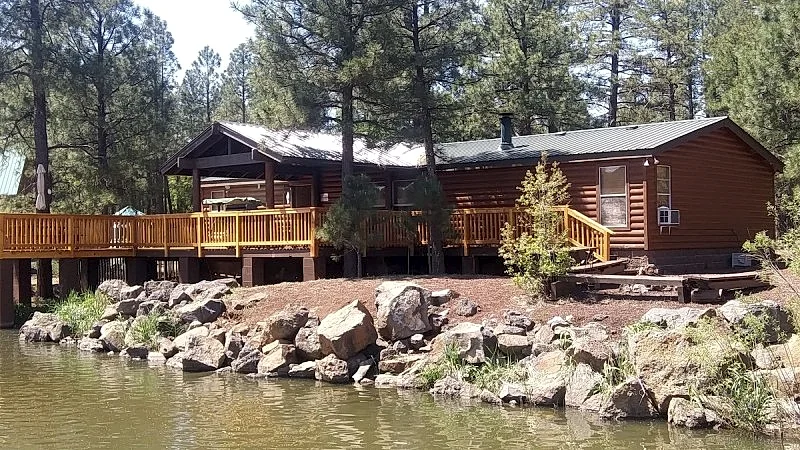 LAKEFRONT CABIN ON RAINBOW LAKE with 5 Boats, 3 Kayaks, a Canoe and a 36 ft Pier