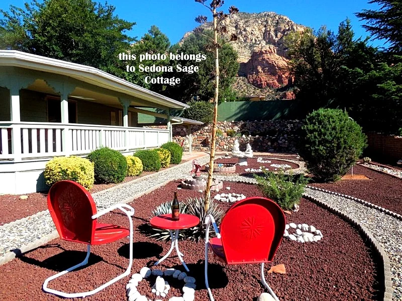 BEAUTIFUL VIEWS ~ SPACIOUS 2 BDRM / 2 BATH ~ 150 STEPS TO STUPA & TRAILS
