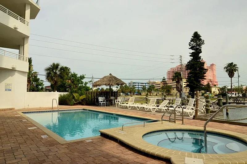 Sun West Palms - Suite 203 - 3 Bed Room - 3 Bathroom.