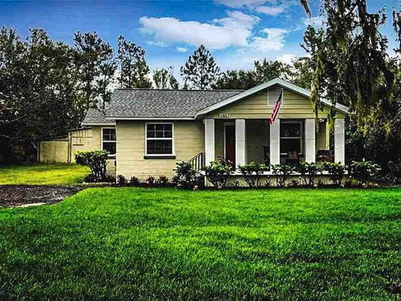 White Owl Getaway-Charming Seasonal Rental