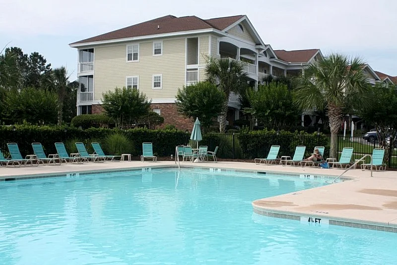 Barefoot- Ironwood - VERY CLEAN 2nd floor END UNIT next to pool.