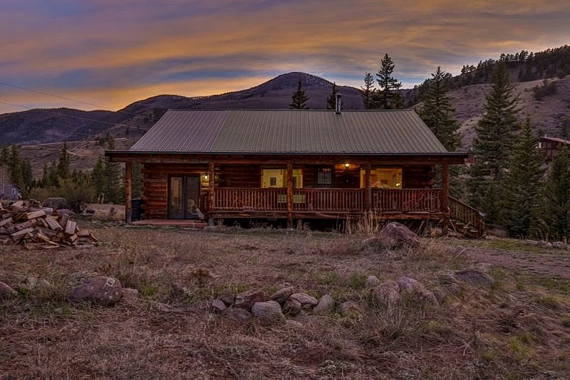 Log Cabin on Rio Grande River 4BR-2BA