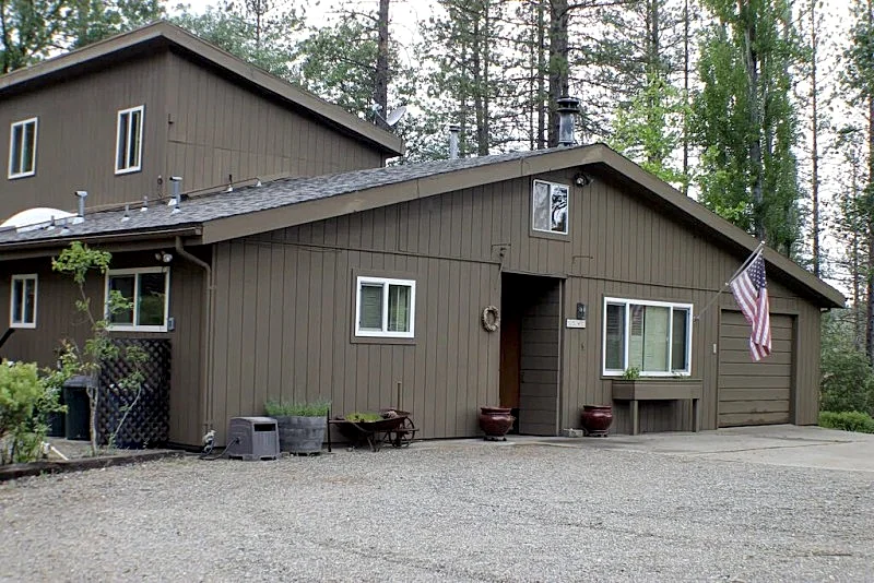 Pine Bluff House-Pool, Peace amd Privacy sleeps 10