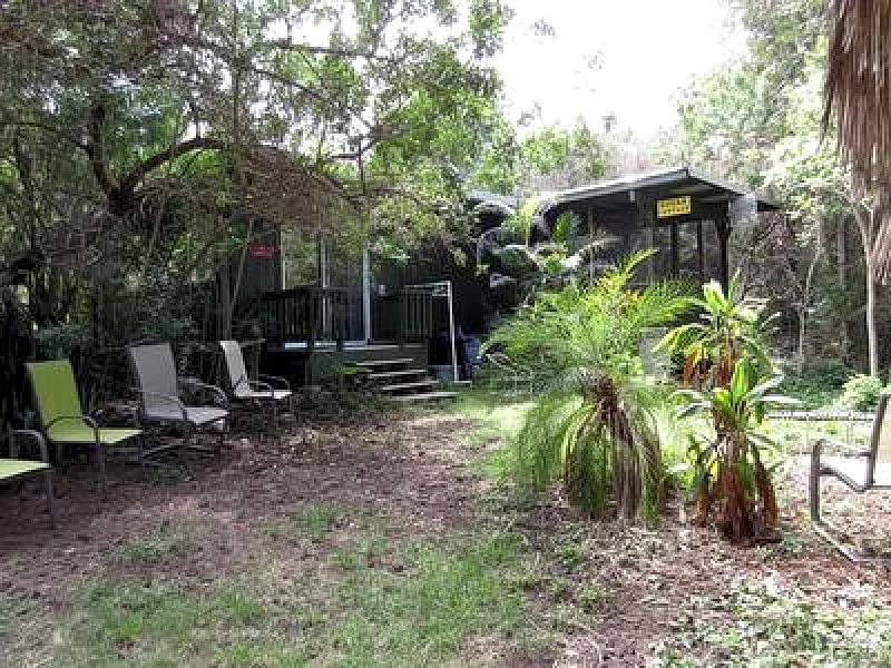 FREE SCUBA & SNORKEL TOURS at a tranquil hideaway cottage in So Kona