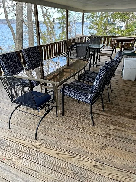 Lakefront cottage with private deck and dock, amazing porch with sunset views