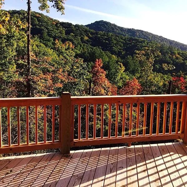 BREATHTAKING VIEWS & DESIGNER LUXURY- ASKA ADVENTURE AREA
