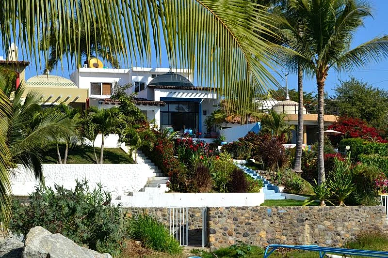 Private Beach Front Home with Private Pool. Great view! Great location! - La Cruz de Huanacaxtle