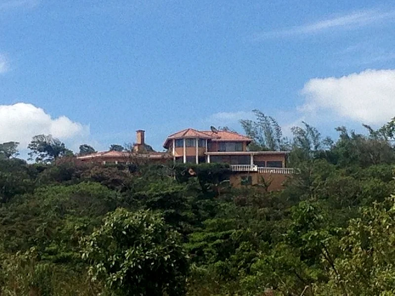 Simply the best, incredible views,pool,delicious food and a friend in the area.