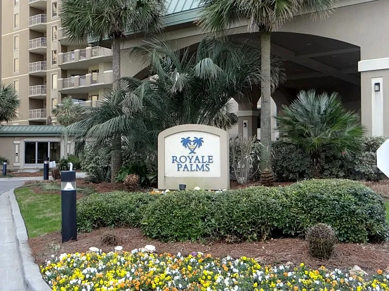 Gorgeous Spacious Condo,Close Proximity To Lots Of Attractions, Family Friendly