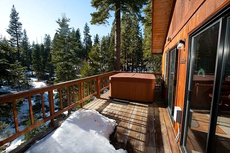 Lake Tahoe Vacation Rentals | 4BR Near Northstar with Hot Tub in Tahoe Vista, California, United States — photo 3