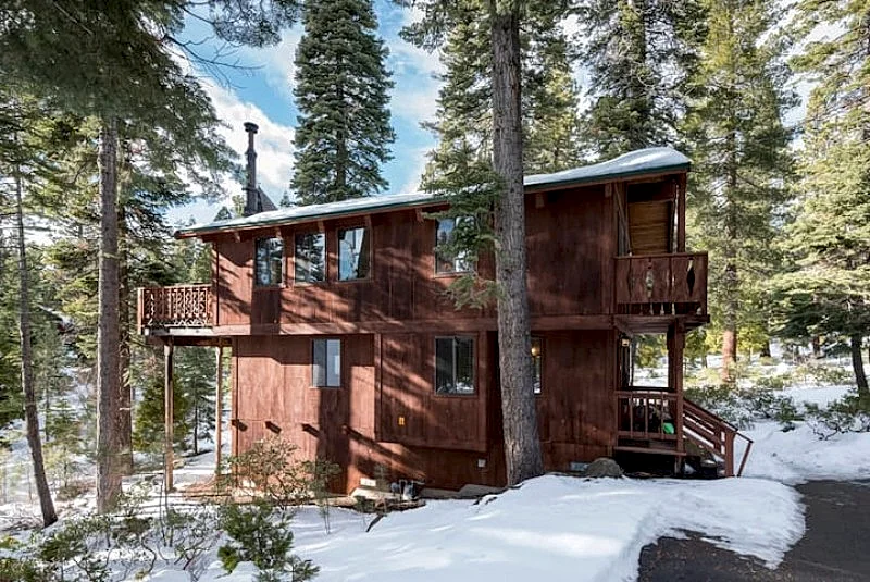 Lake Tahoe Vacation Rentals | 4BR Near Northstar with Hot Tub in Tahoe Vista, California, United States — photo 1