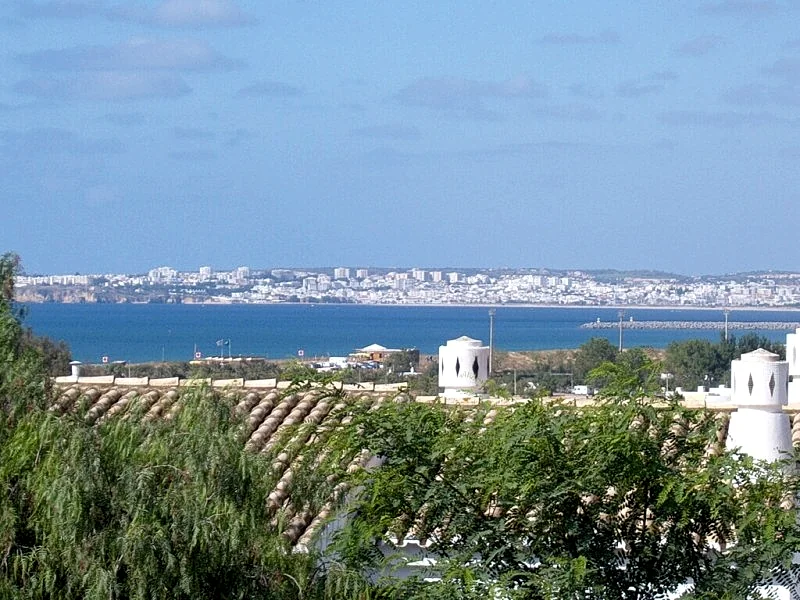 DUE TO CANCELLATIONS, WE NOW HAVE PERIODS AVAILABLE THIS YEAR of 2021, & 2022. in Alvor, Faro District, Portugal — photo 4