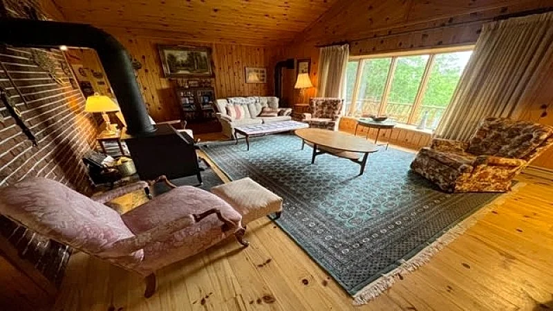 Lake Huron Cottage #1161, 4-BR, 2-BA in Tobermory in Northern Bruce Peninsula, Ontario, Canada — photo 1