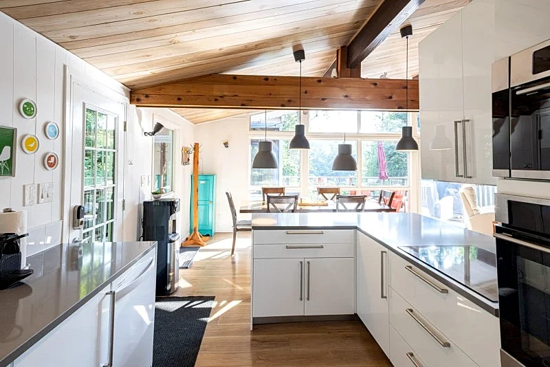 Muskoka Riverfront Cottage #148, family and pet friendly in Bracebridge, Ontario, Canada — photo 4