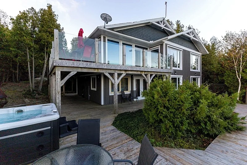 Cottage #173 Lighthouse Views on Lake Huron in Northern Bruce Peninsula, Ontario, Canada — photo 3