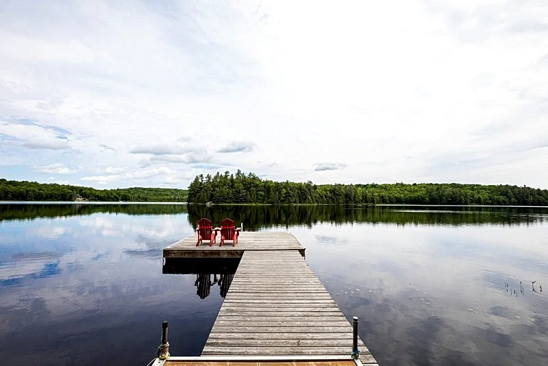 Impressive and Spacious Lakefront Cottage #629, Colbourne Lake in Algonquin Highlands, Ontario, Canada — photo 3