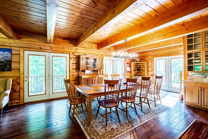 Impressive and Spacious Lakefront Cottage #629, Colbourne Lake in Algonquin Highlands, Ontario, Canada — photo 1