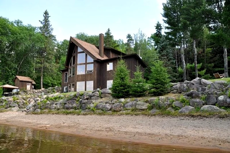 Cottage #833 in South Algonquin, Ontario, Canada — photo 1
