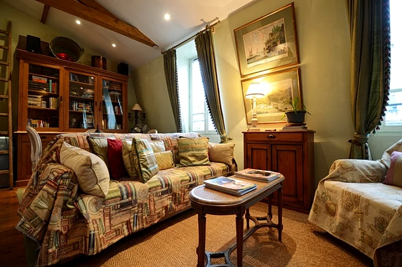 Harpe One bedroom Apartment with Terrace