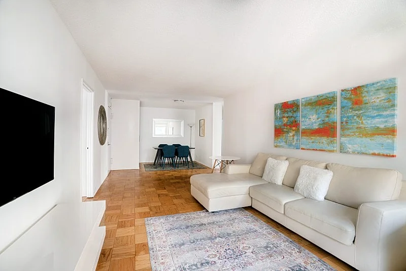 COLUMBUS CIRCLE: 3 BEDS 2 BATHS WITH PRIVATE BALCO